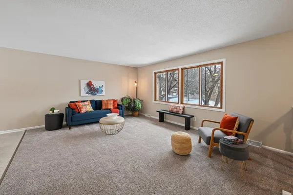 $339,900 | 923 123rd Lane Northwest, Coon Rapids, MN 55448