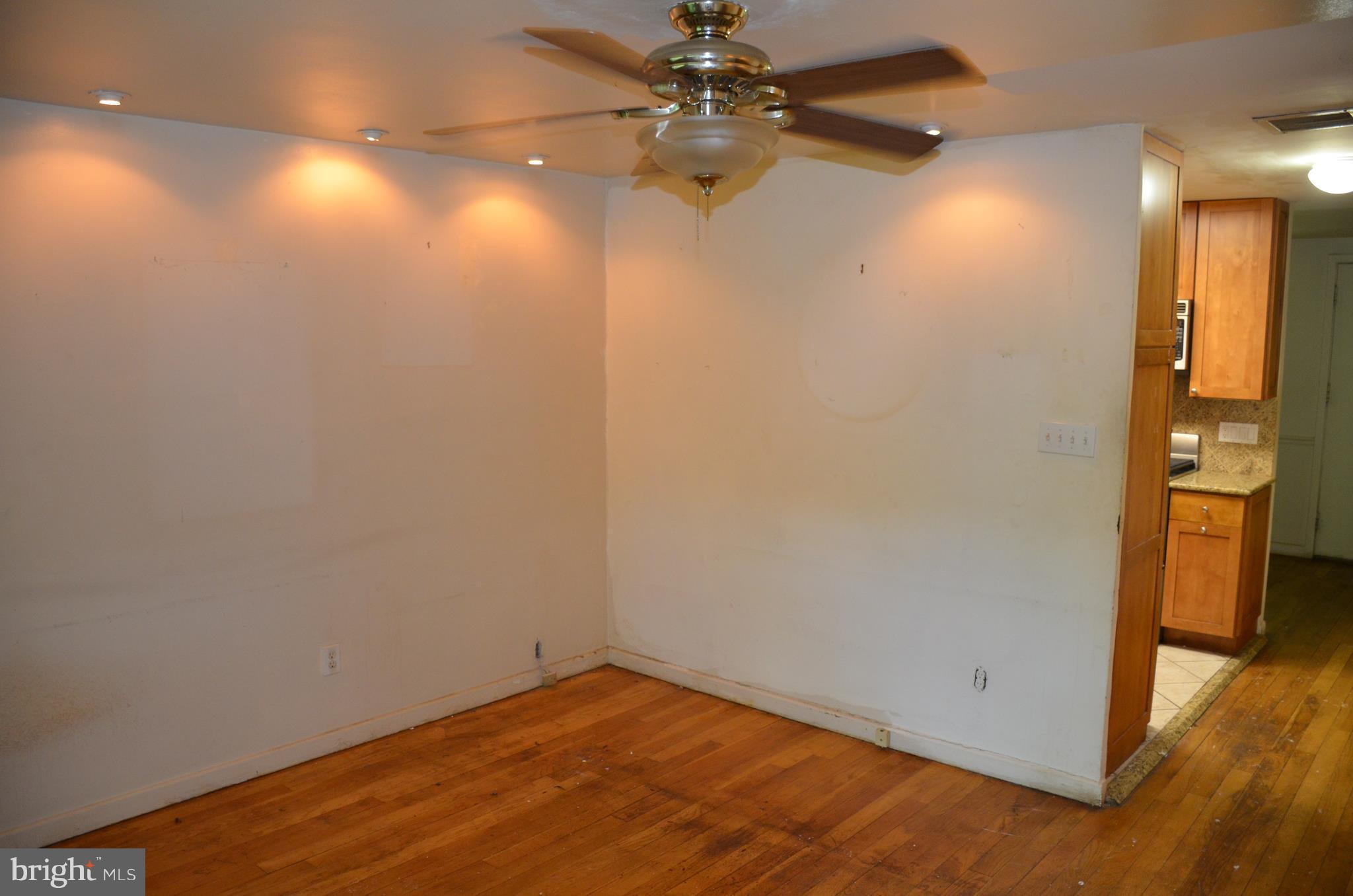 843 3rd Street Southwest, Unit 302 Washington, DC 20024 - Photo 11 of 30 Living Room