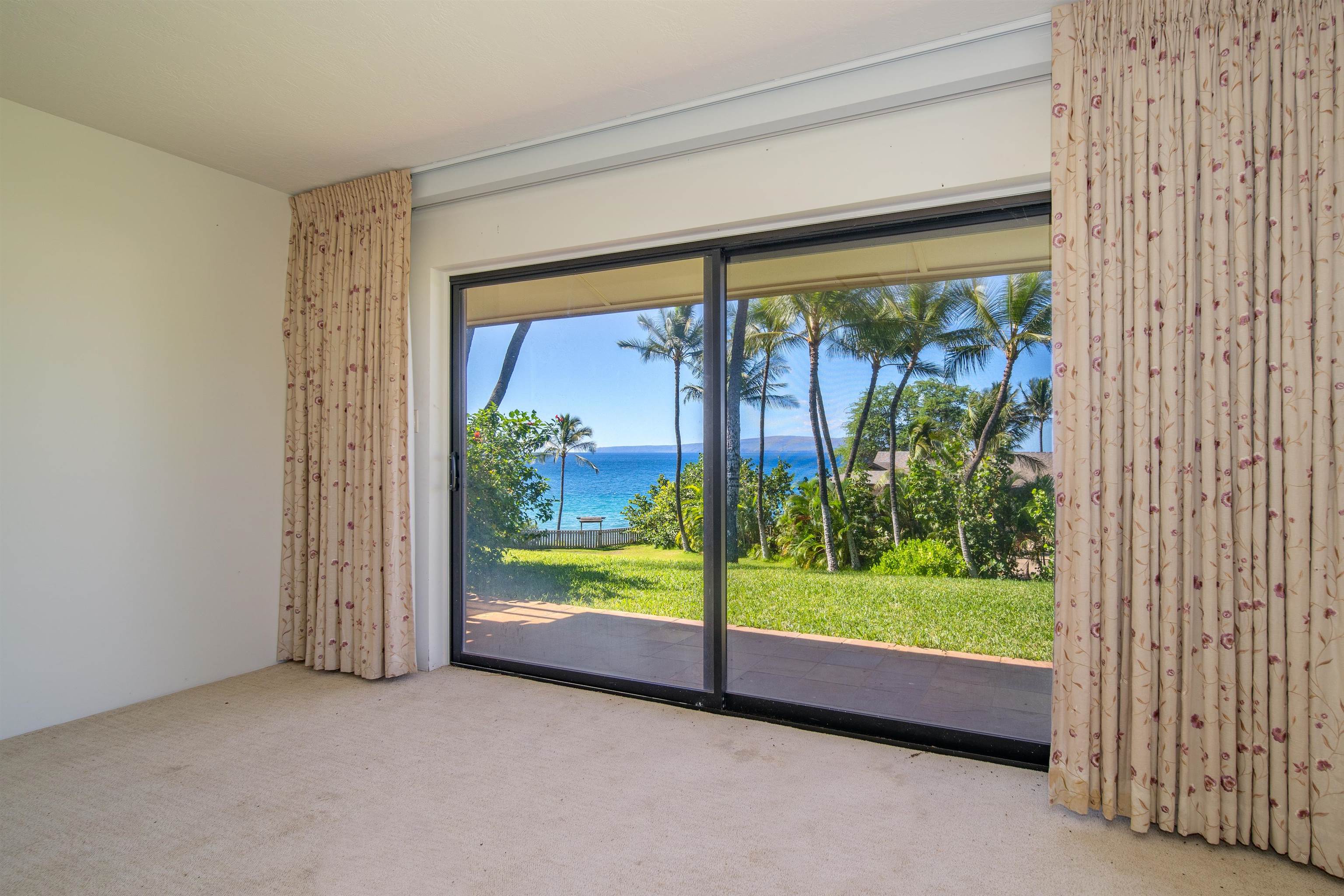 4584 Makena Road Kihei, HI 96753 - Photo 19 of 30 a view of room with window