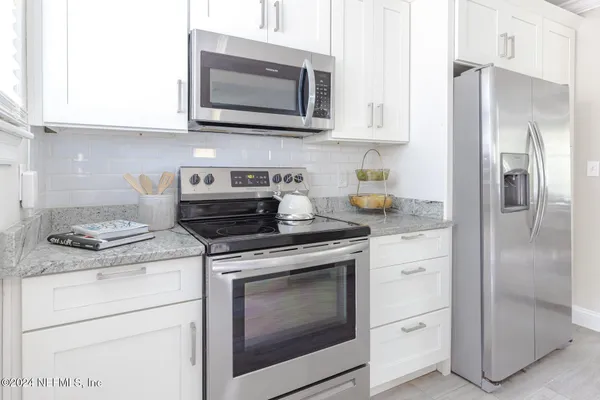 $2,195 | 4620 Attleboro Street, Jacksonville, FL 32205