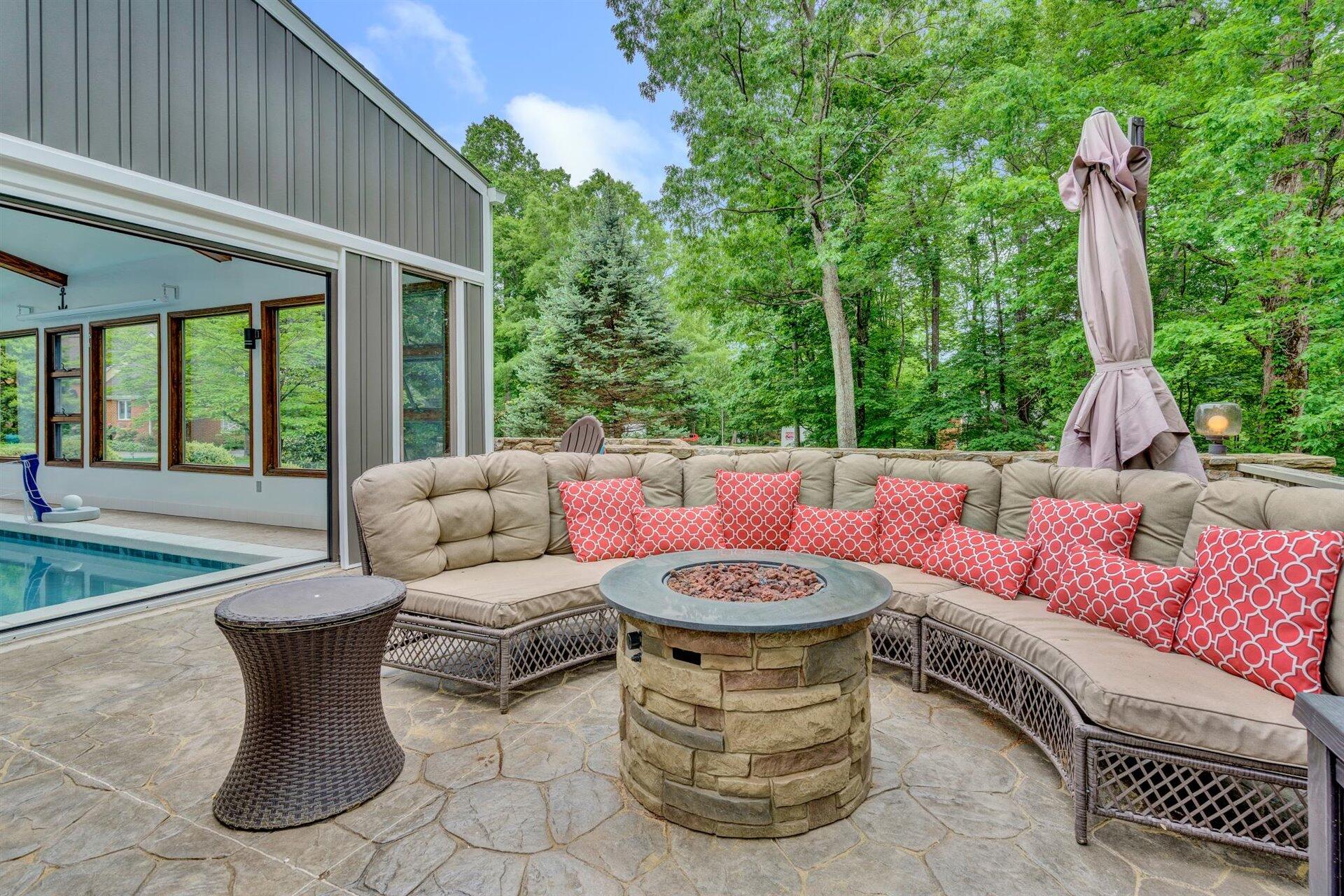 1418 Waldheim Road Salem, VA 24153 - Photo 15 of 63 25-051220210018