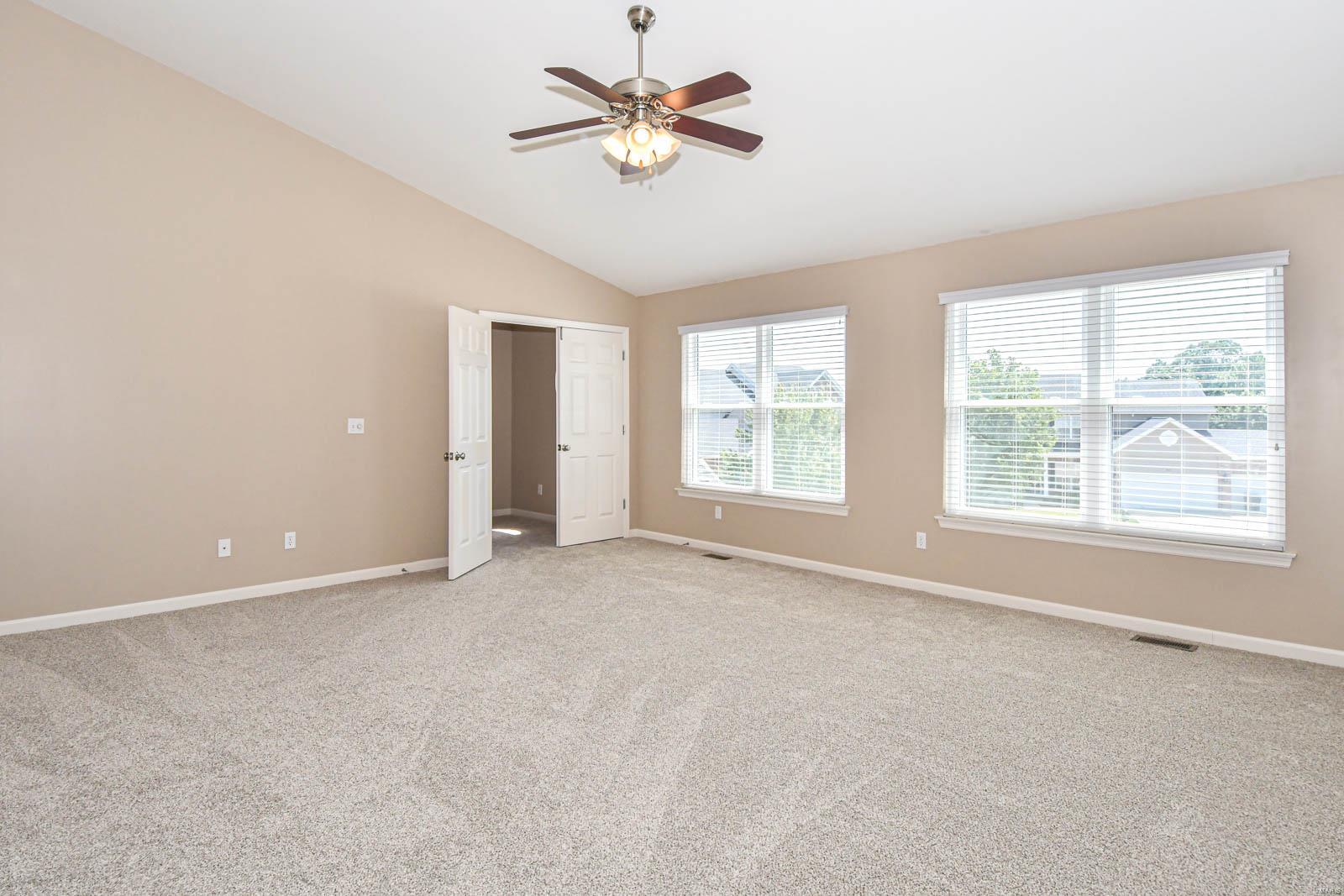 907 Palomino Path High Ridge, MO 63049 - Photo 22 of 60