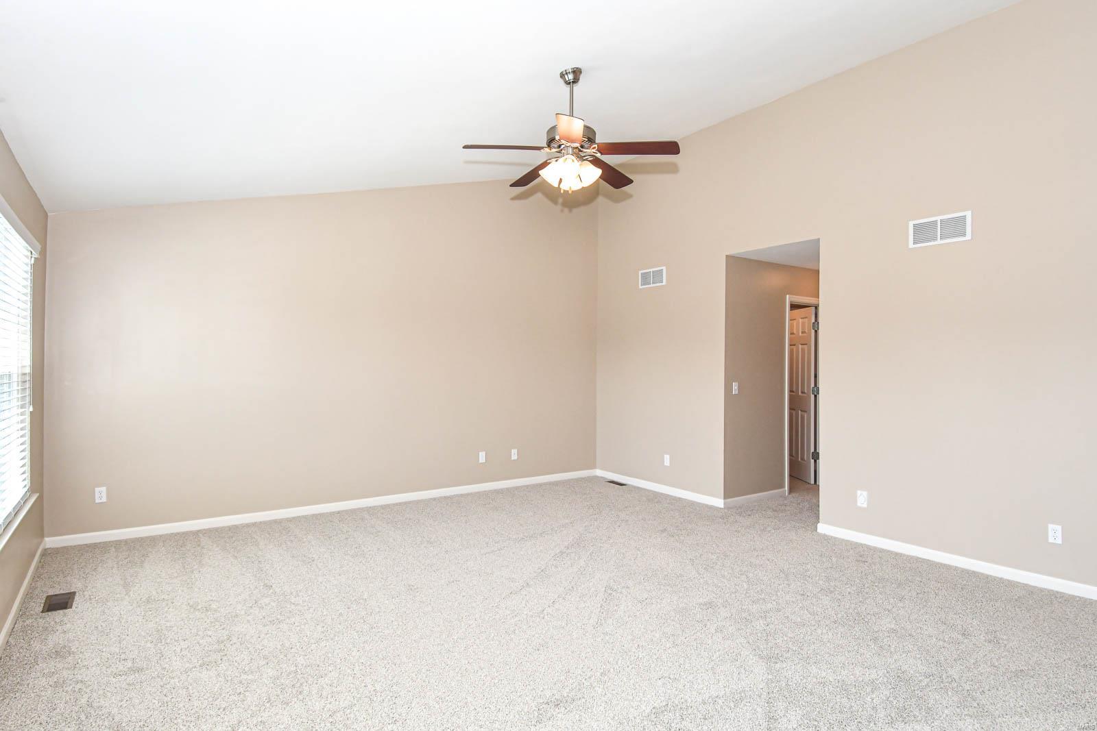 907 Palomino Path High Ridge, MO 63049 - Photo 23 of 60