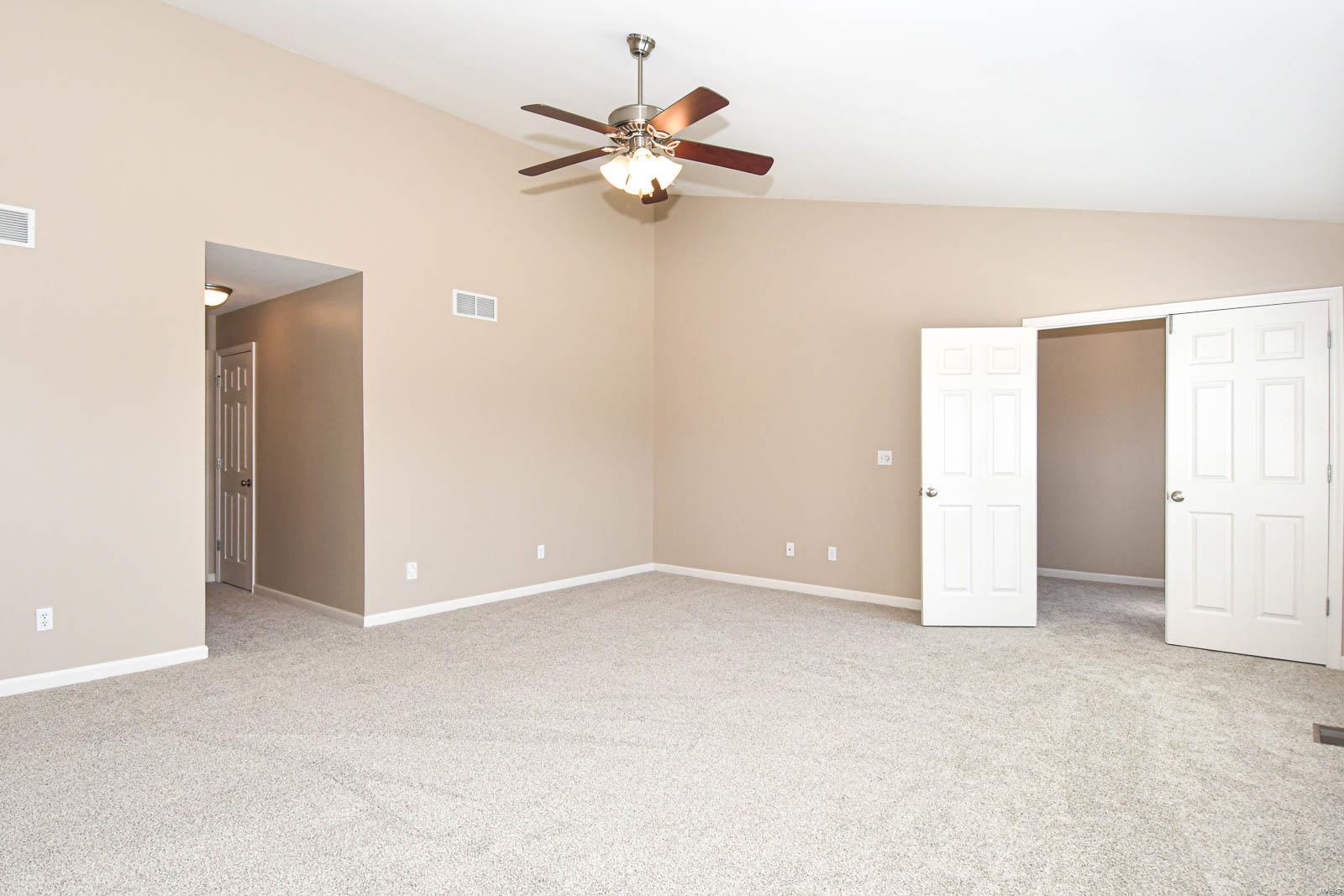 907 Palomino Path High Ridge, MO 63049 - Photo 24 of 60