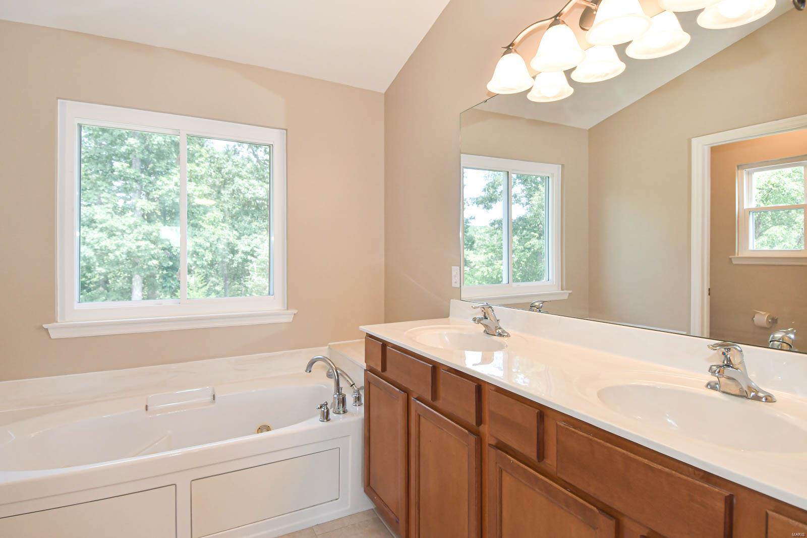 907 Palomino Path High Ridge, MO 63049 - Photo 25 of 60