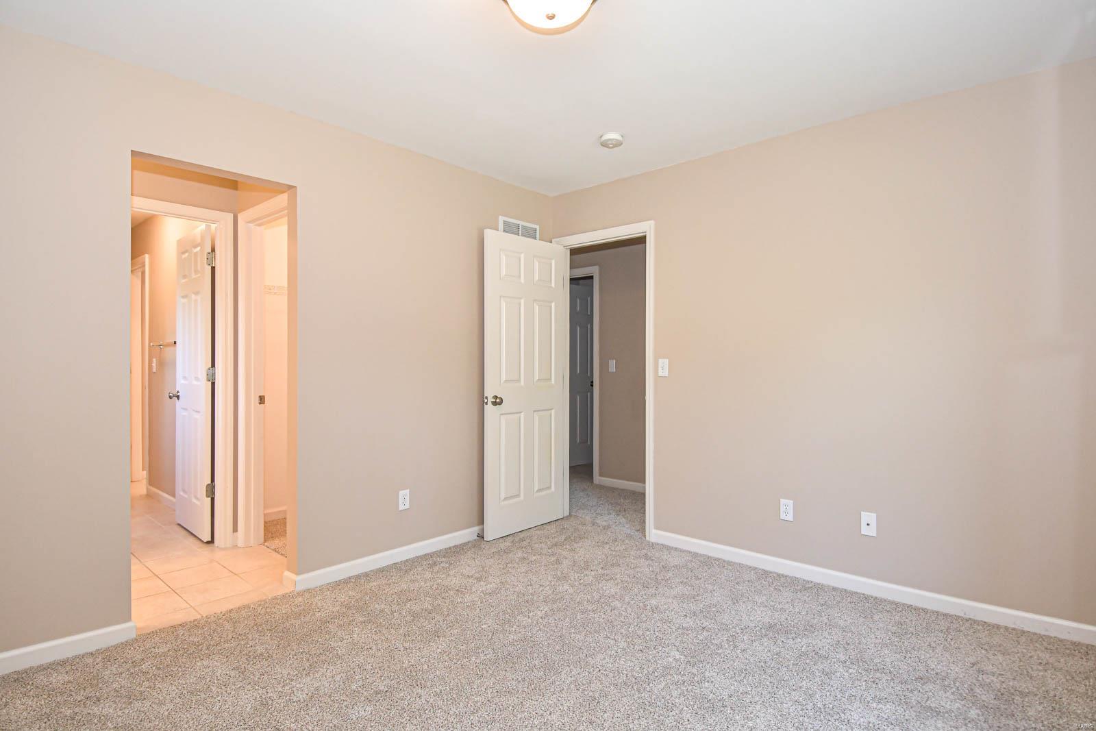 907 Palomino Path High Ridge, MO 63049 - Photo 36 of 60