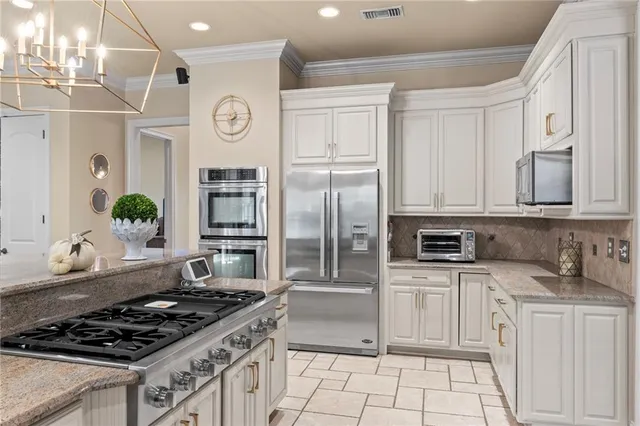 $1,249,000 | 130 Tchefuncta S Drive, Covington, LA 70433