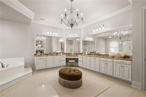 $1,195,000 | 130 Tchefuncta S Drive, Covington, LA 70433