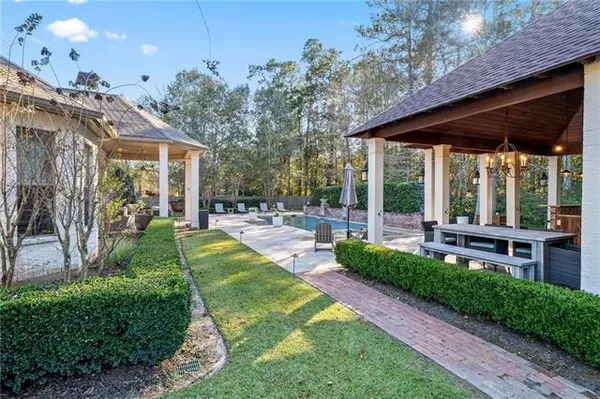 $1,195,000 | 130 Tchefuncta S Drive, Covington, LA 70433