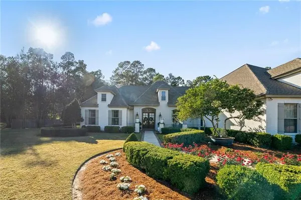 $1,195,000 | 130 Tchefuncta S Drive, Covington, LA 70433