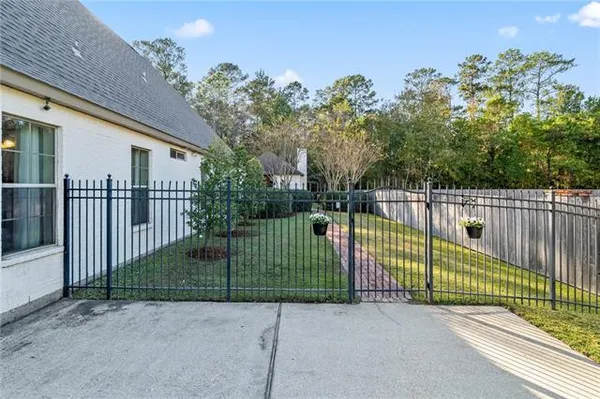 $1,195,000 | 130 Tchefuncta S Drive, Covington, LA 70433