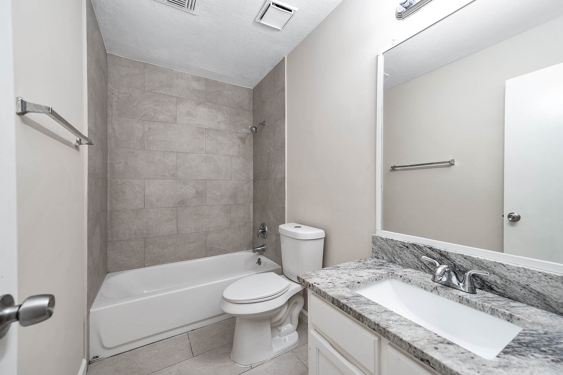 15607 Barbarossa Drive Houston, TX 77083 - Photo 18 of 29 Gallery Image 18