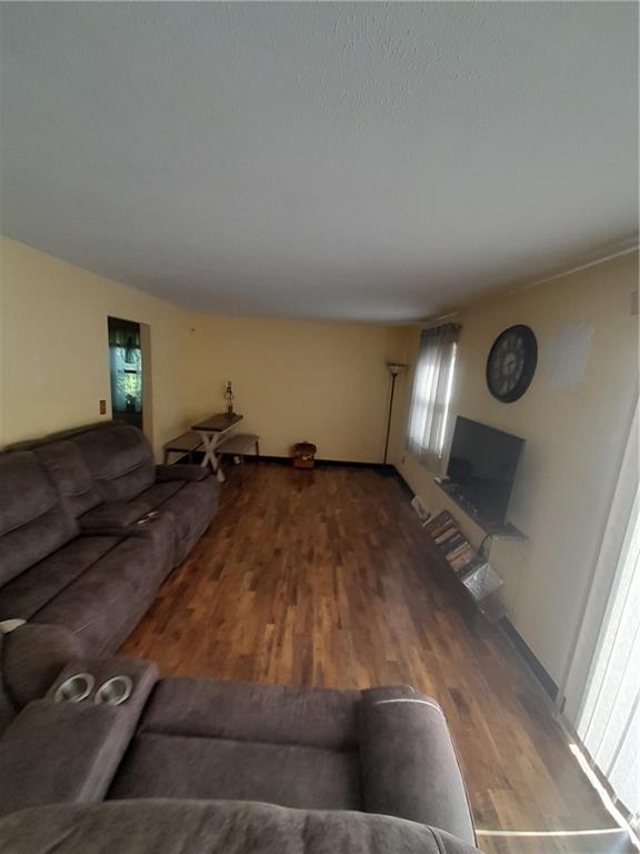 17 Herbst Road Coraopolis, PA 15108 - Photo 11 of 34