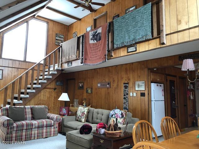 405 Maple Ridge Drive Hawley, PA 18428 - Photo 4 of 23 IMG_4753