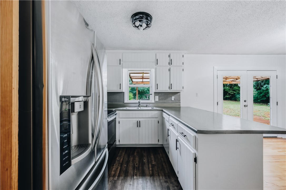 106 State Rd S-37-381 Seneca, SC 29678 - Photo 6 of 34 Gallery Image 6