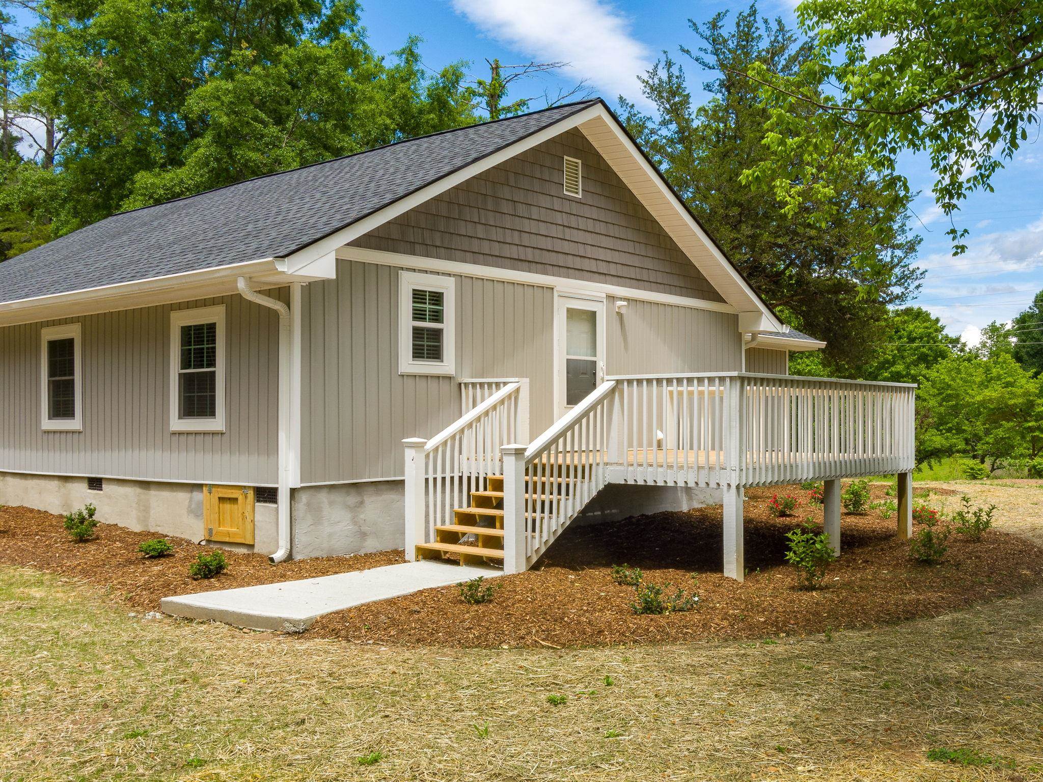 151 Oak Grove Road Landrum, SC 29356 - Photo 15 of 19 Gallery Image 15
