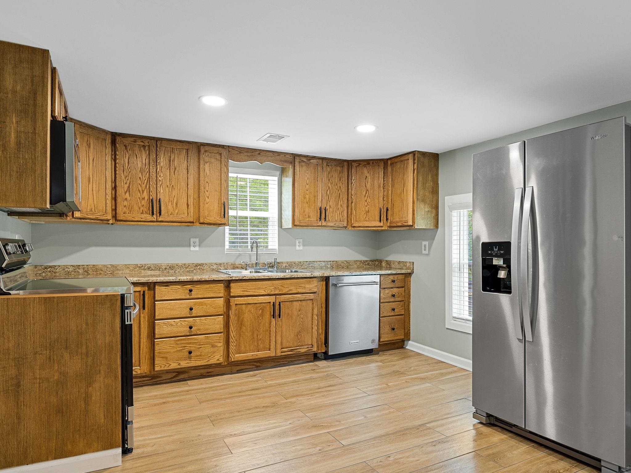 151 Oak Grove Road Landrum, SC 29356 - Photo 4 of 19 Gallery Image 4
