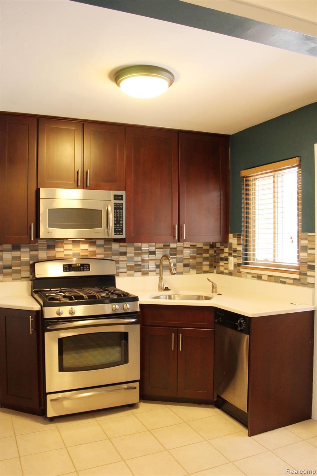 951 North Adams Road Birmingham, MI 48009 - Photo 13 of 23 Gallery Image 13