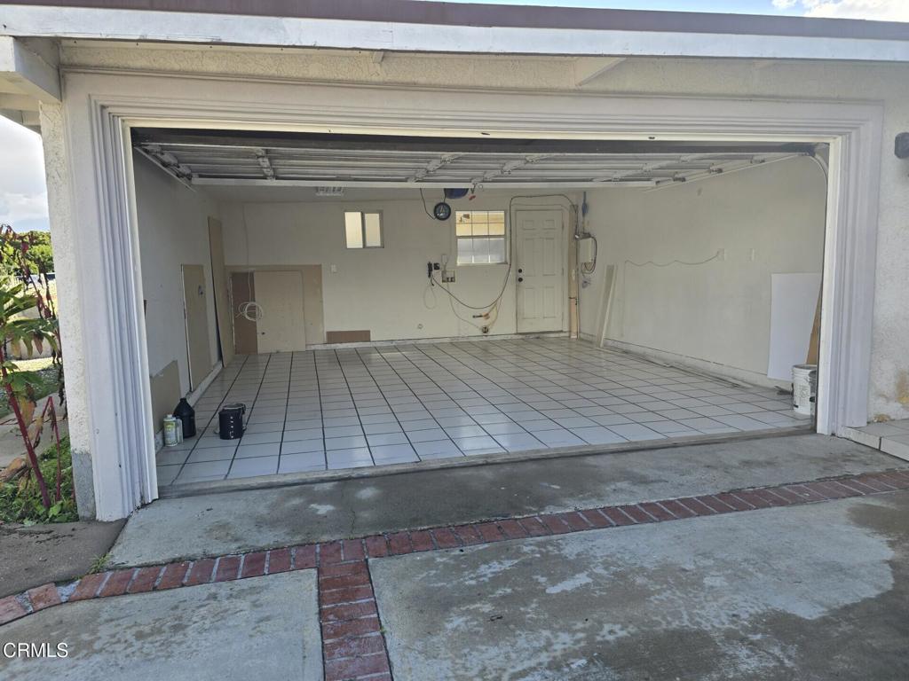 326 Simon Way Oxnard, CA 93036 - Photo 10 of 10 a view of entryway with wooden floor