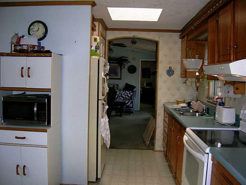 456 Post Road Bowdoinham, ME 04008 - Photo 4 of 18 Kitchen.