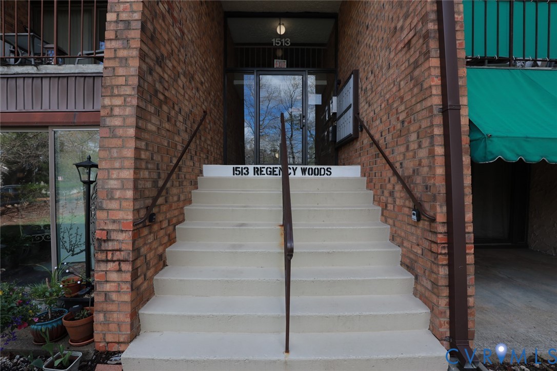 1513 Regency Woods Road, Unit 101 Henrico, VA 23238 - Photo 4 of 50