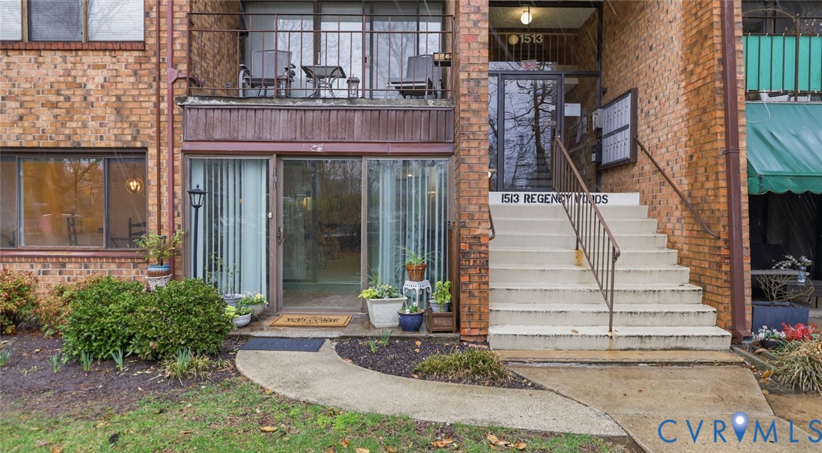 1513 Regency Woods Road, Unit 101 Henrico, VA 23238 - Photo 50 of 50 a view of a house with entrance gate