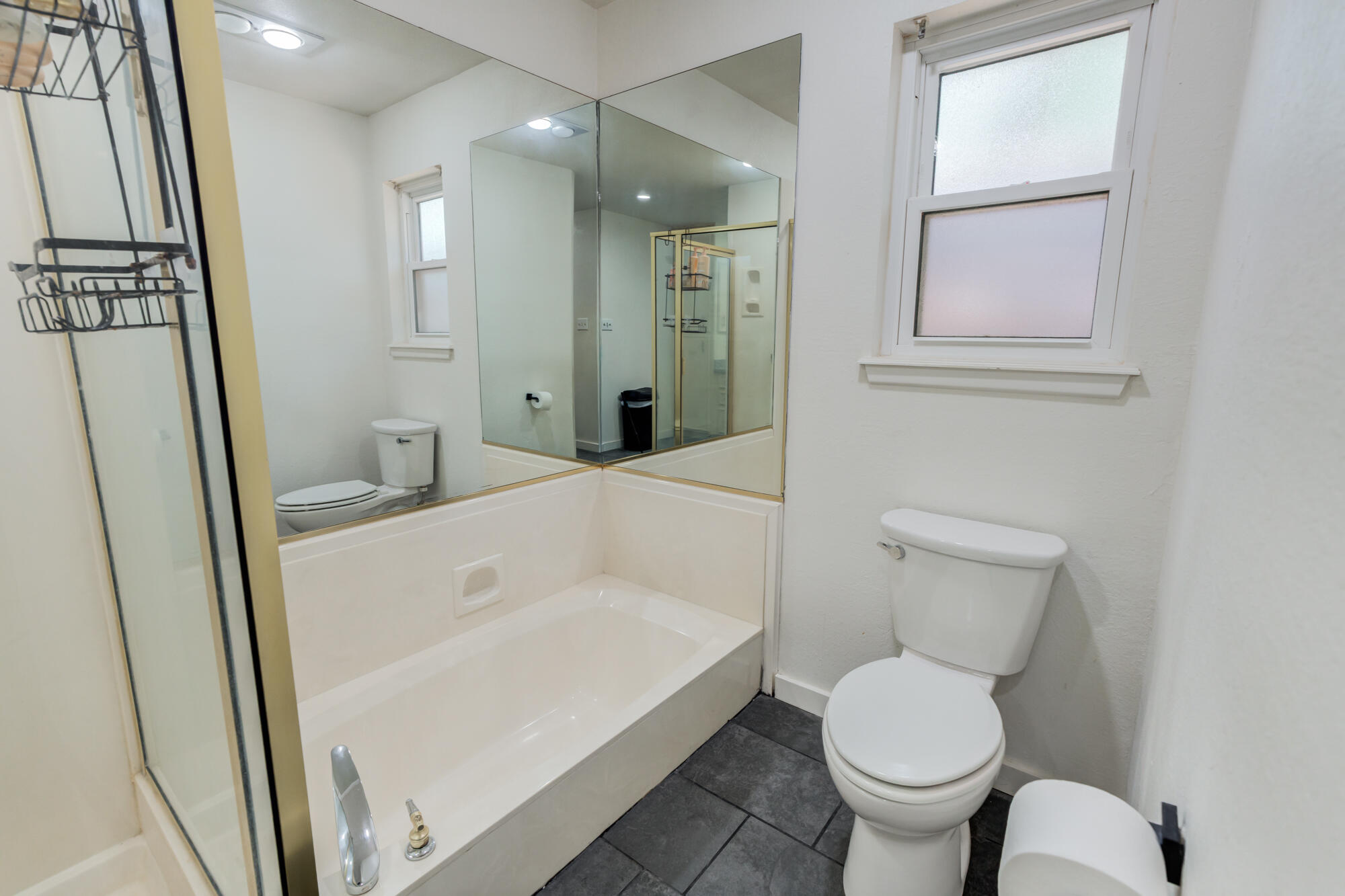 2607 20th Street Lubbock, TX 79410 - Photo 36 of 50 2607-20th-St_Lubbock-TX_47_Primary-Bathr