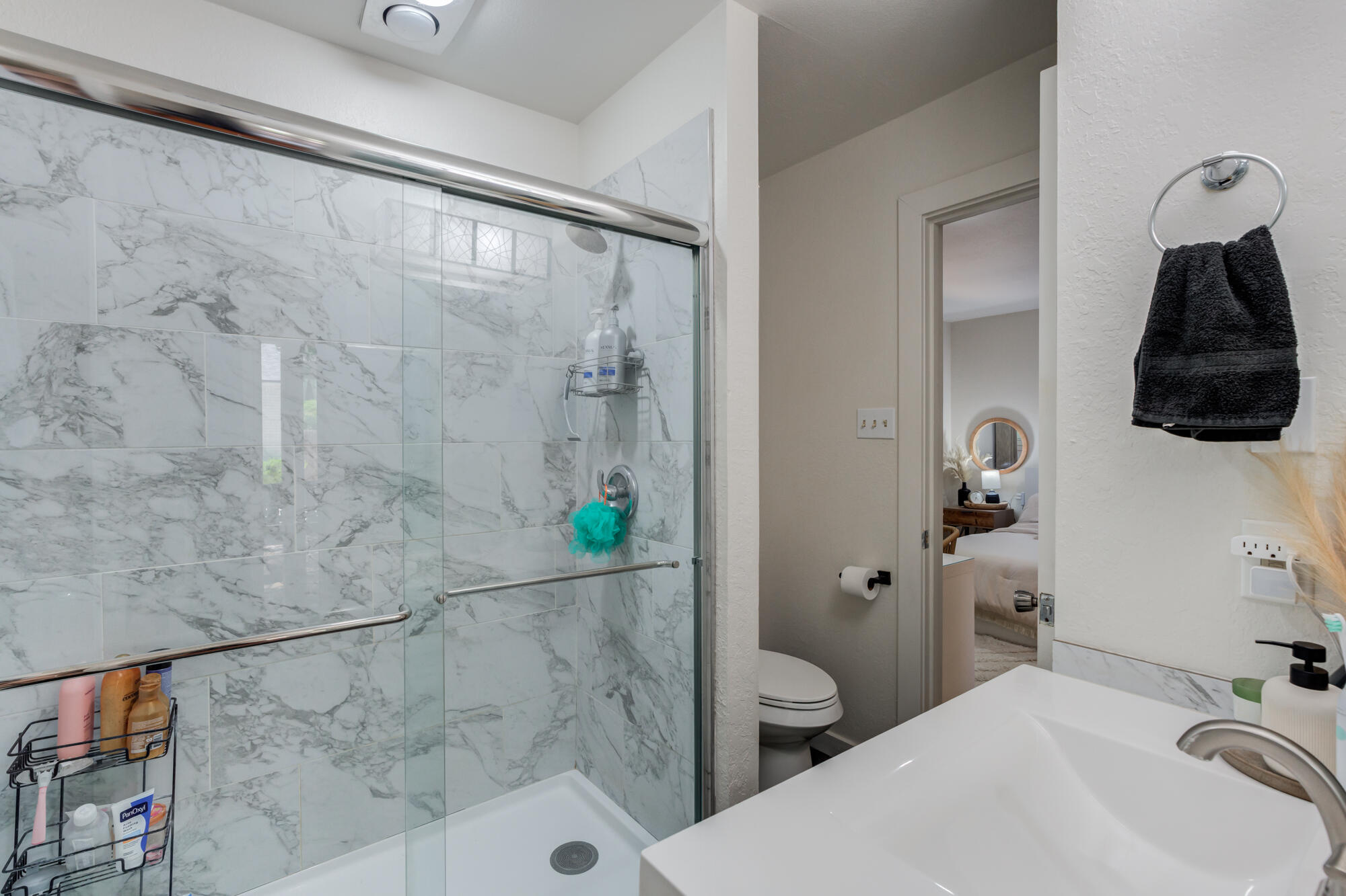 2607 20th Street Lubbock, TX 79410 - Photo 40 of 50 2607-20th-St_Lubbock-TX_10_Bathroom-2