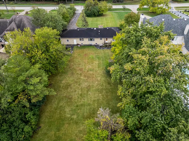 $599,000 | 219 79th Street, Burr Ridge, IL 60527