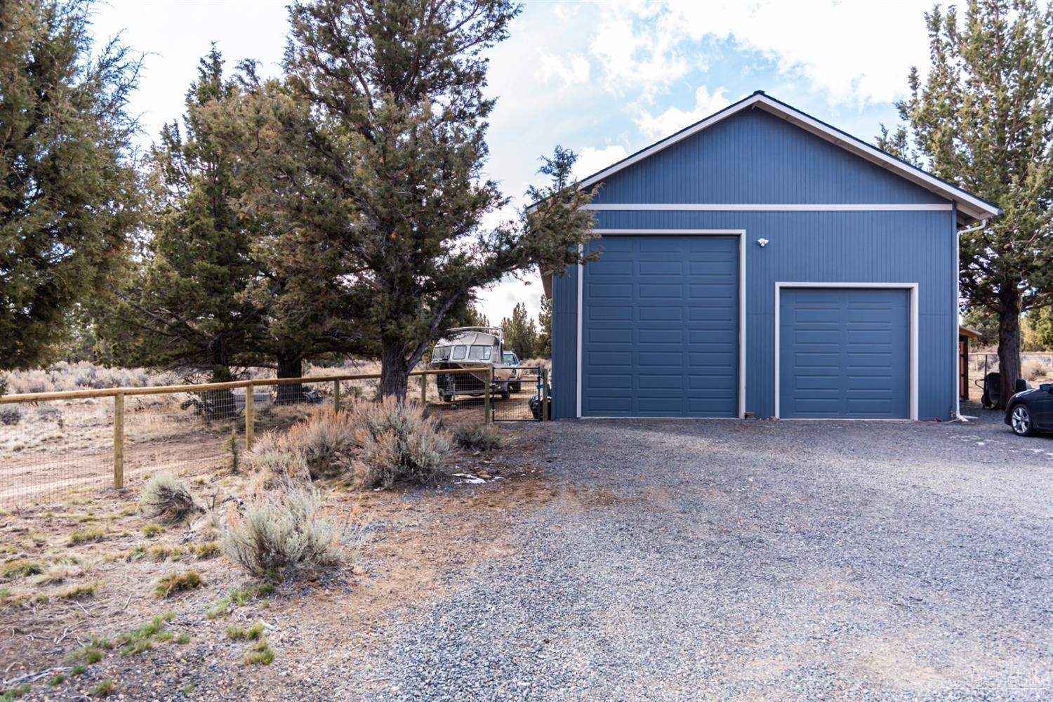 22017 Quebec Court Bend, OR 97702 - Photo 17 of 25 2nd garage/shop