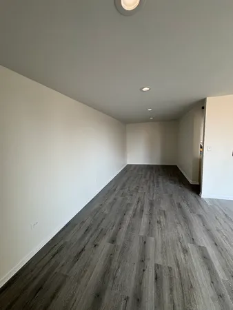 $344,900 | 151 North Kenilworth Avenue, Unit 4G, Oak Park, IL 60301