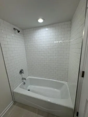 $344,900 | 151 North Kenilworth Avenue, Unit 4G, Oak Park, IL 60301