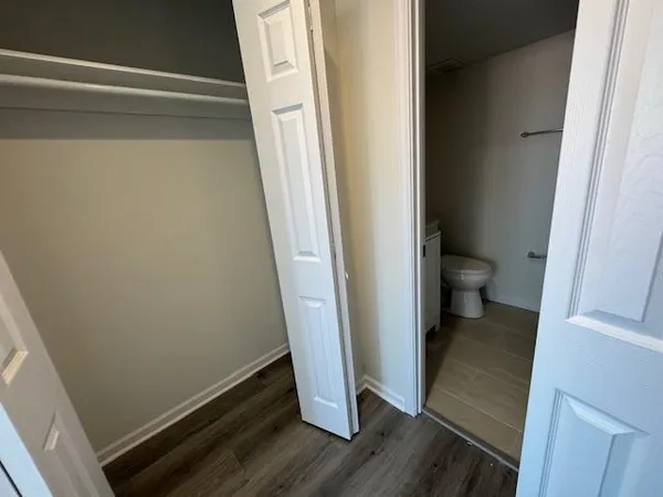 $344,900 | 151 North Kenilworth Avenue, Unit 4G, Oak Park, IL 60301
