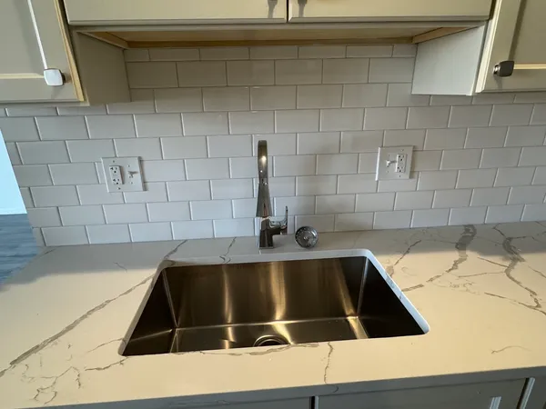 $344,900 | 151 North Kenilworth Avenue, Unit 4G, Oak Park, IL 60301