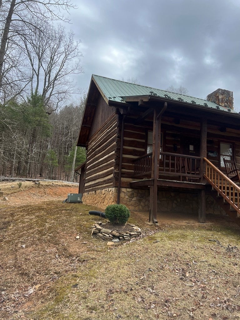 2105 Davis Knob Road Galax, VA 24333 - Photo 4 of 17 Gallery Image 4