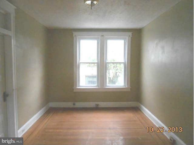 415 Normandy Avenue Baltimore, MD 21229 - Photo 5 of 13 Interior (General)