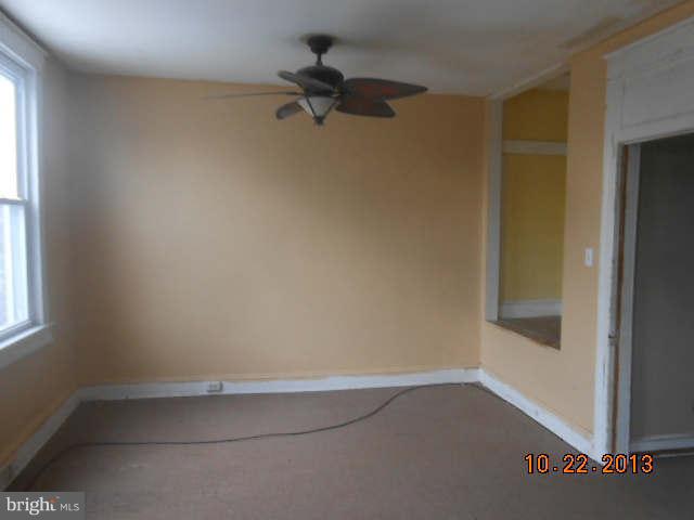 415 Normandy Avenue Baltimore, MD 21229 - Photo 9 of 13 Interior (General)