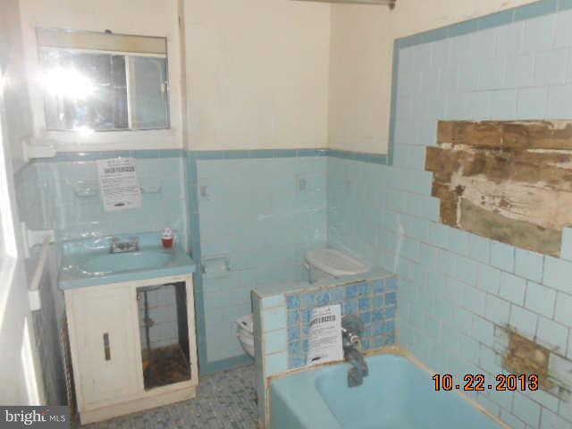 415 Normandy Avenue Baltimore, MD 21229 - Photo 10 of 13 Interior (General)