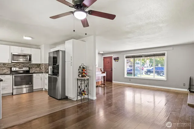 $379,000 | 4007 South Mayfield Street, Kennewick, WA 99337