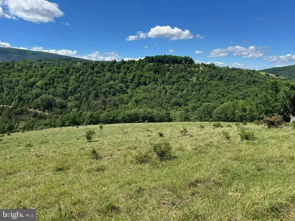 $399,000 | 1096 Co Rte 10/2, Franklin, WV 26807