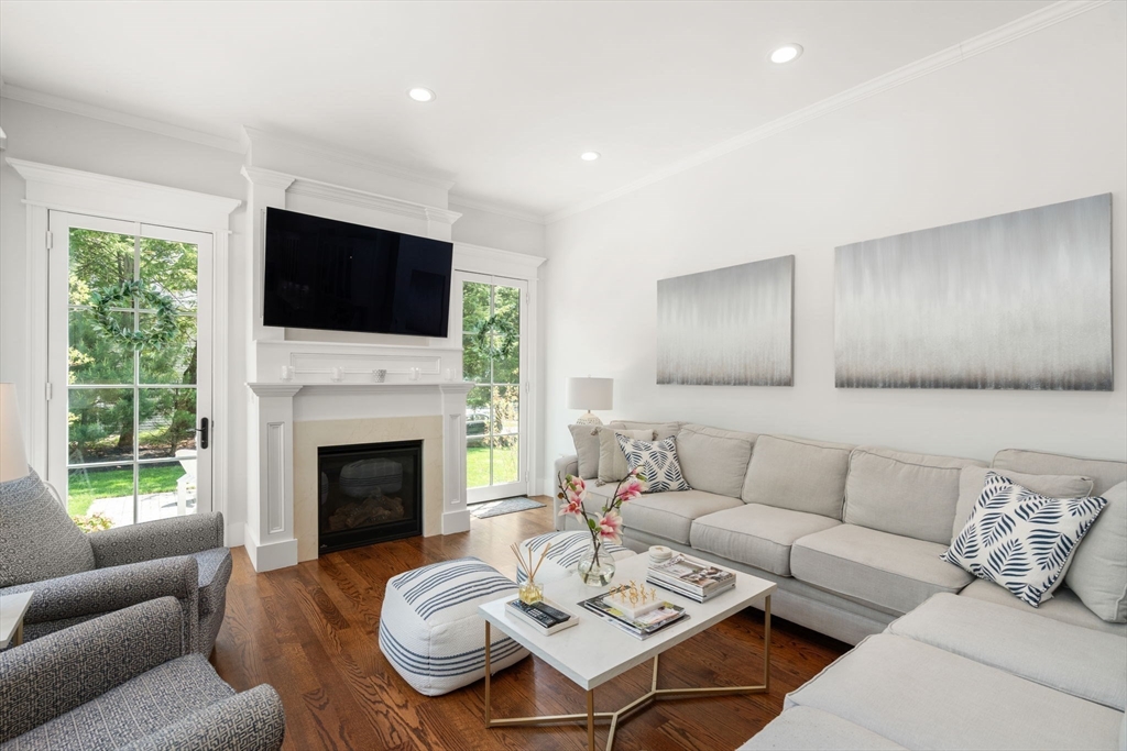 33 Hickory Road Wellesley, MA 02482 - Photo 16 of 42