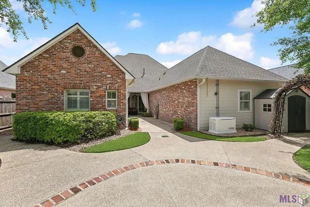 $600,000 | 13652 Kings Ct Avenue, Baton Rouge, LA 70810