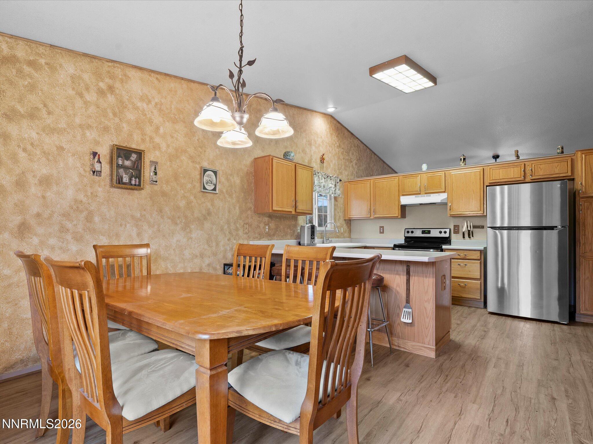 17839 Empire Court Reno, NV 89508 - Photo 11 of 34 14-17839 Empire Ct-165-55-188