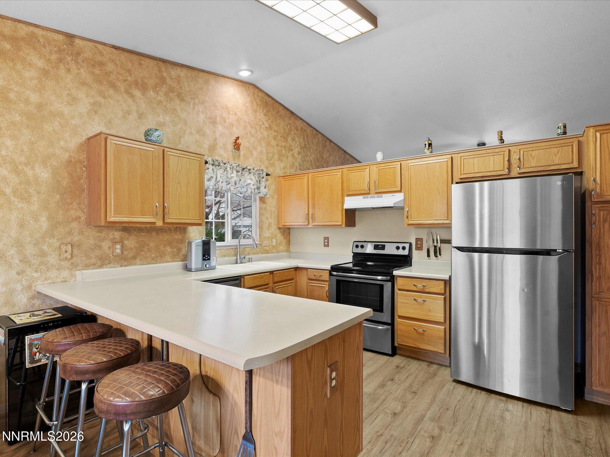 17839 Empire Court Reno, NV 89508 - Photo 8 of 34 11-17839 Empire Ct-165-55-173