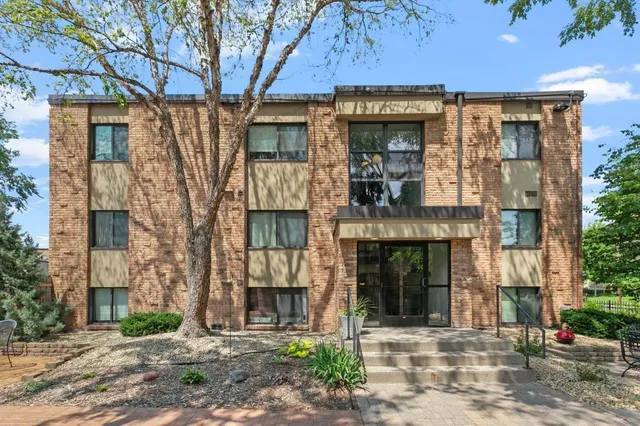 $1,195 | 2530 1st Avenue South, Unit 101, Minneapolis, MN 55404
