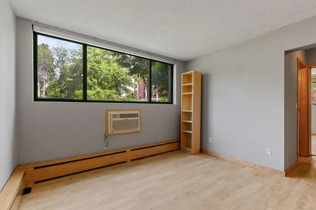 $1,195 | 2530 1st Avenue South, Unit 101, Minneapolis, MN 55404