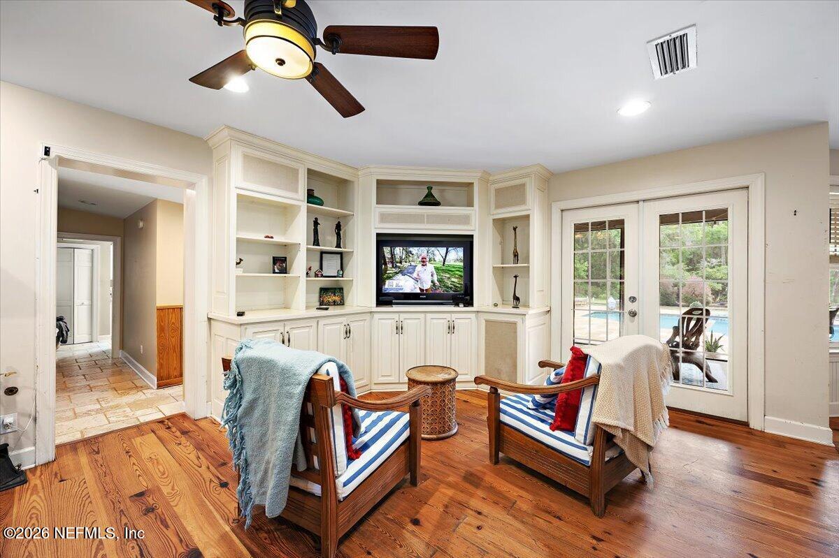 14154 Mandarin Road Jacksonville, FL 32223 - Photo 11 of 48 11-TV Viewing Area