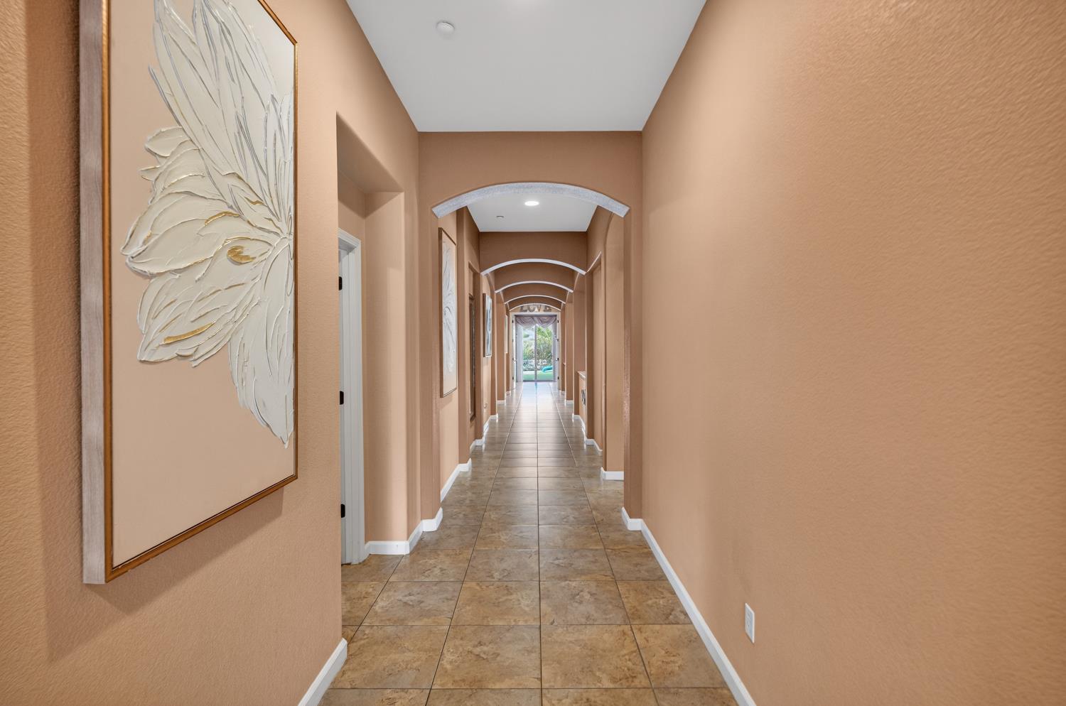 9601 Stablegate Road Wilton, CA 95693 - Photo 11 of 92 a view of a hallway with entryway
