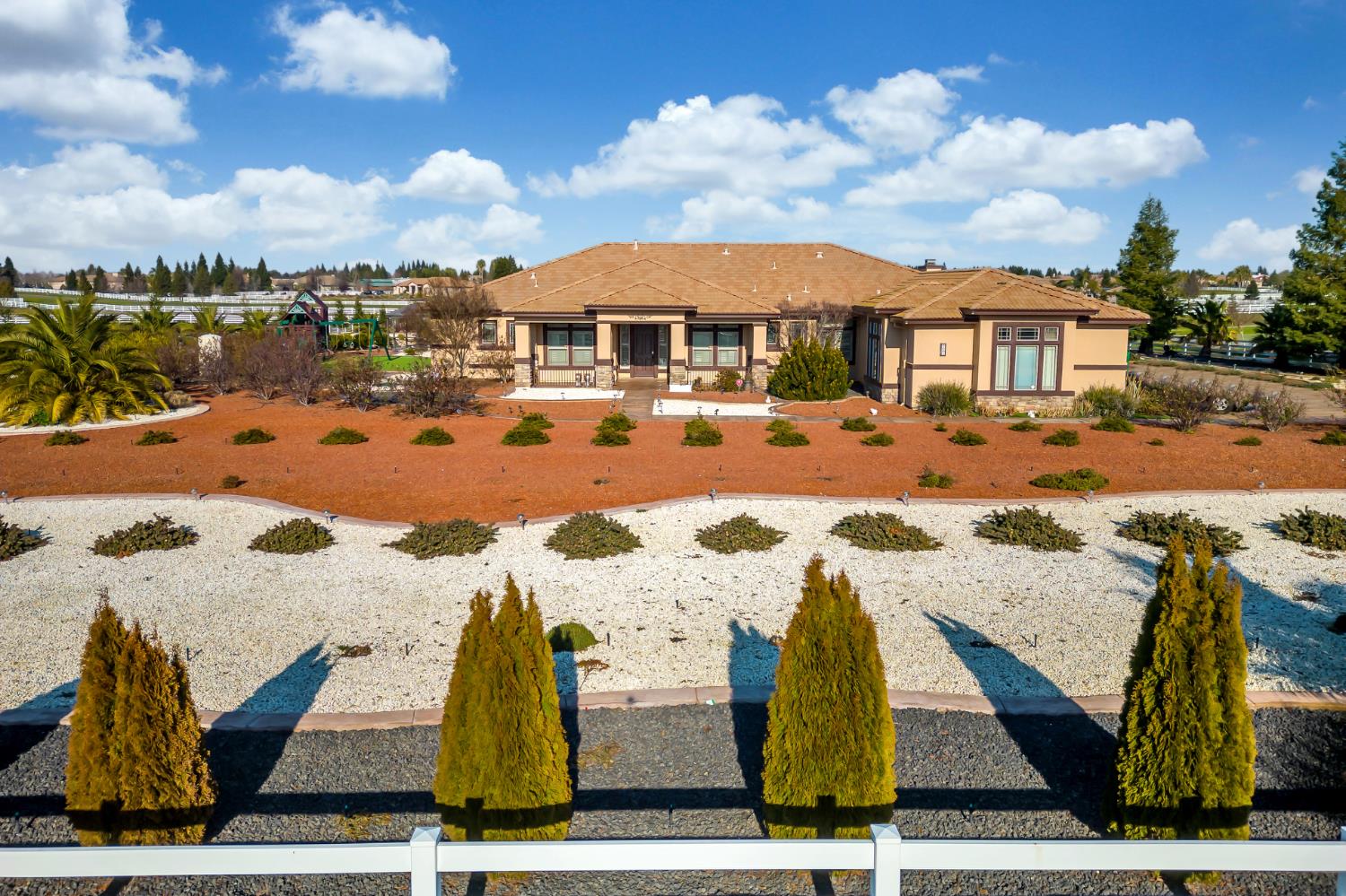 9601 Stablegate Road Wilton, CA 95693 - Photo 2 of 92