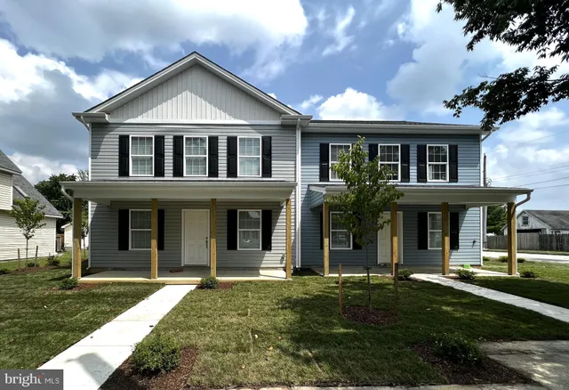 $1,495 | 100 North 6th Street, Unit 100, Denton, MD 21629